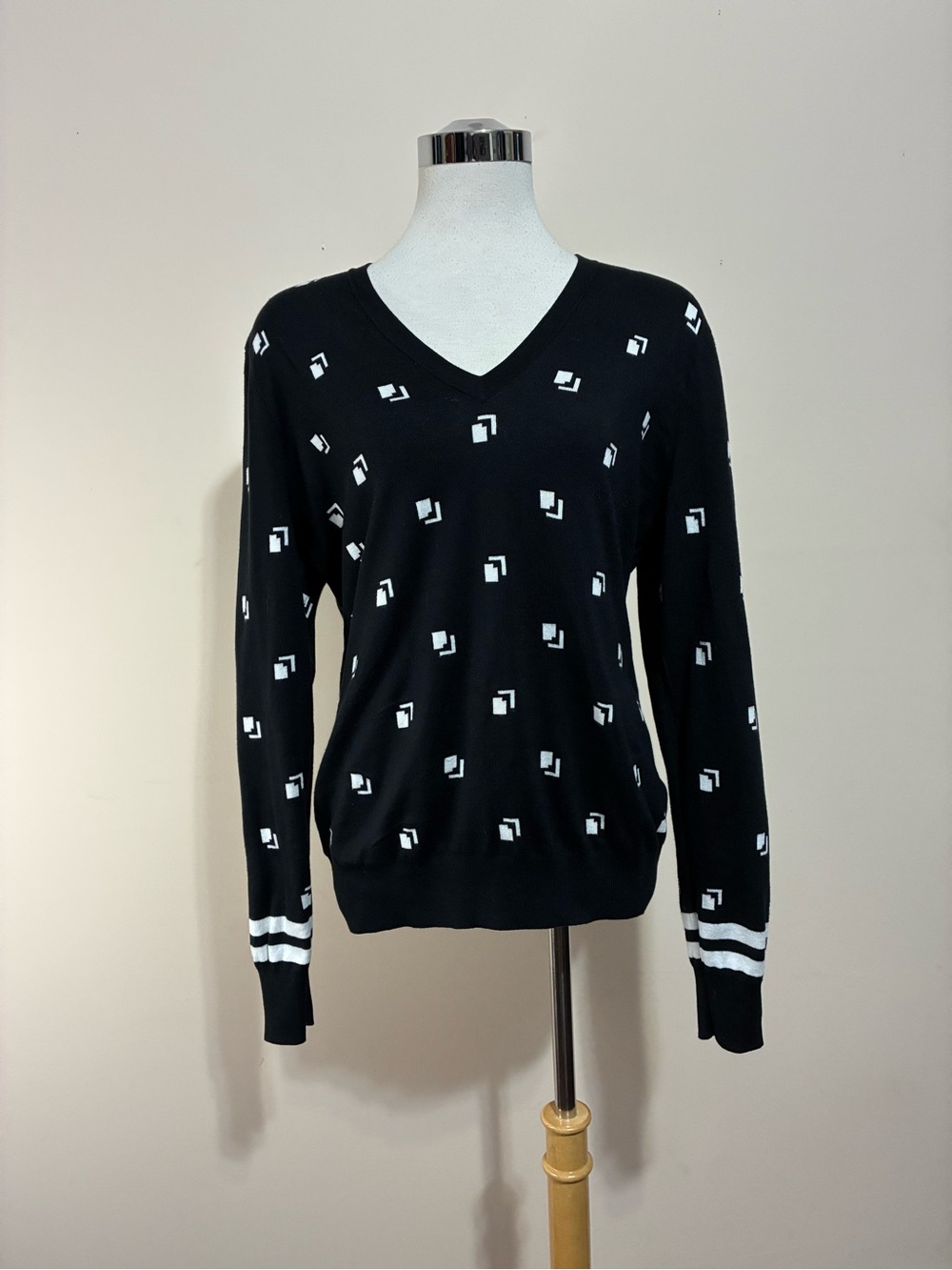 Ralph Lauren Polo Golf Black V-Neck 100% Cotton Sweater w/White Geometric Detail